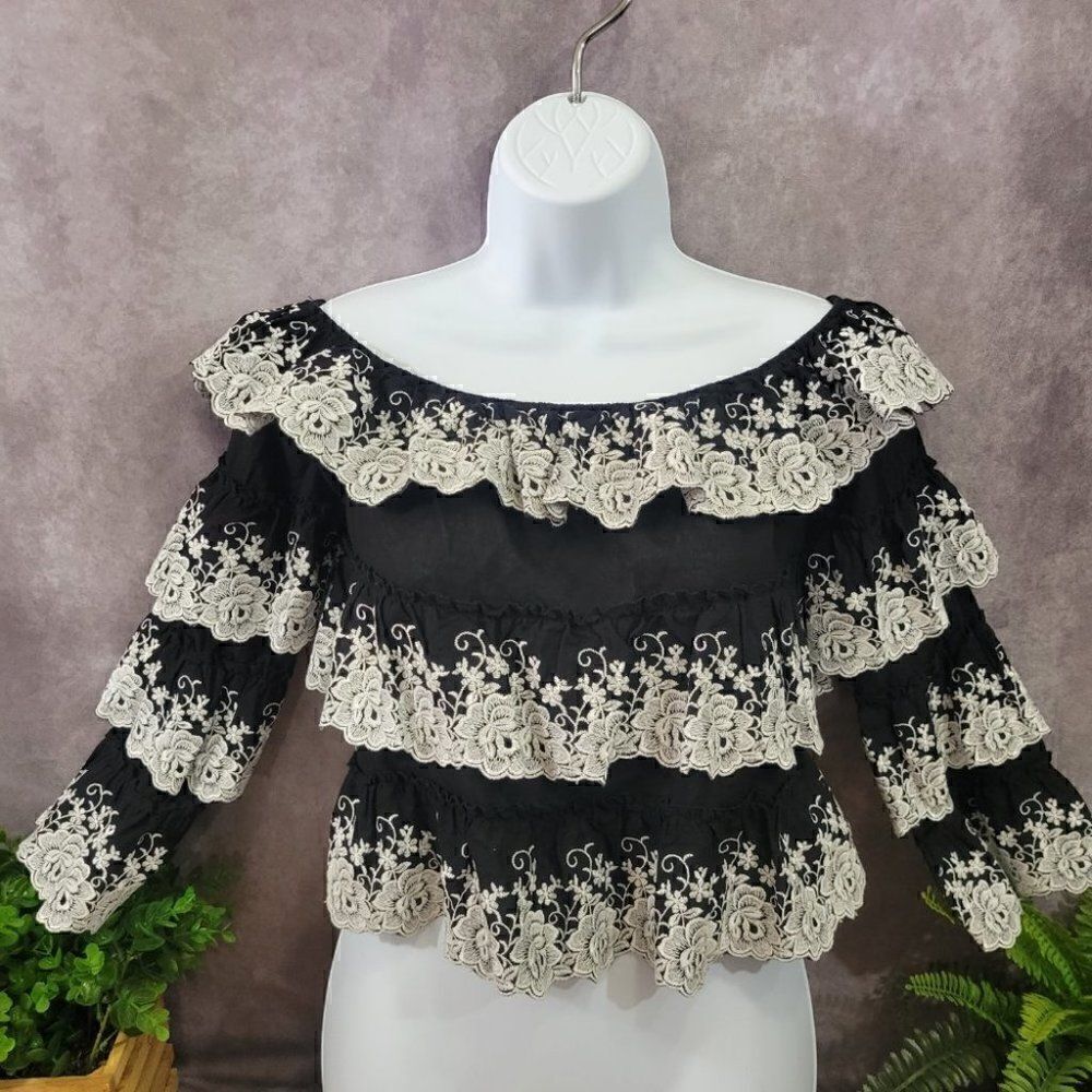 Gianni Bini Women's Layered Lace Embroidered Top Size Small
